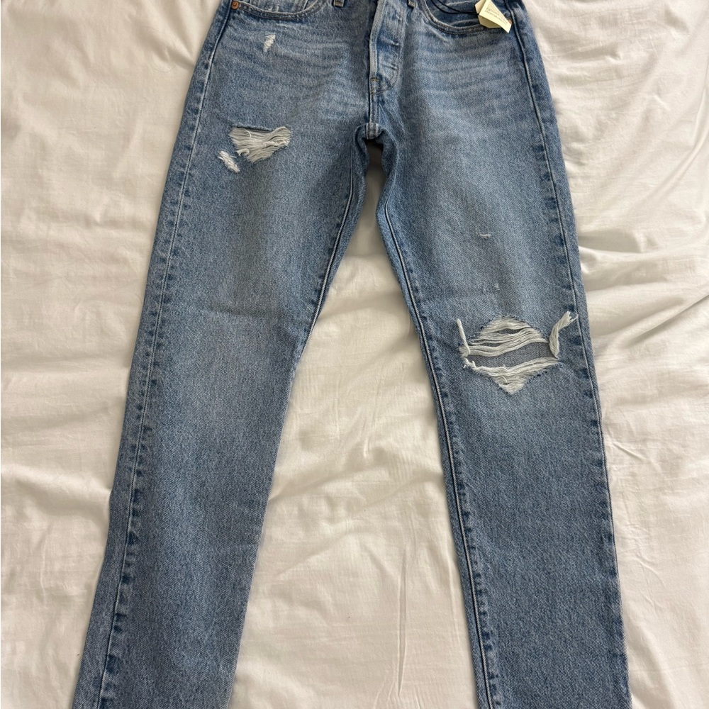 Levi's Women’s Straight Blue Ripped Jeans
